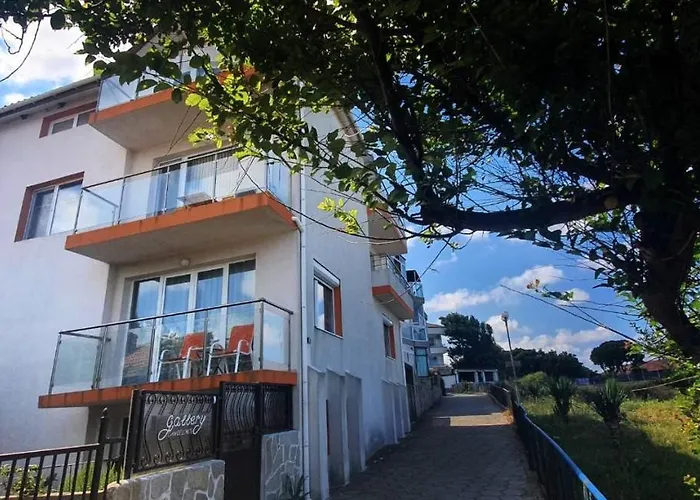 Casa Dell'arte Πανσιόν 3*